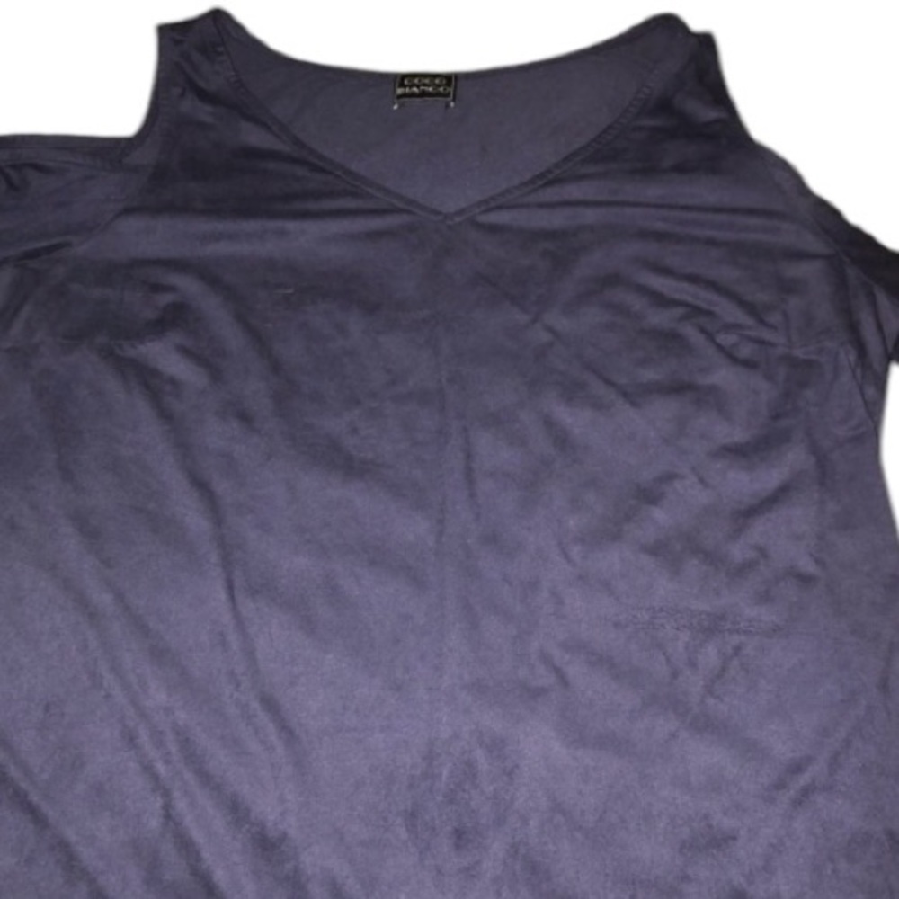 Coco Bianca  large Navy blue faux suede v-neck cold shoulder with 3/4 sleeves